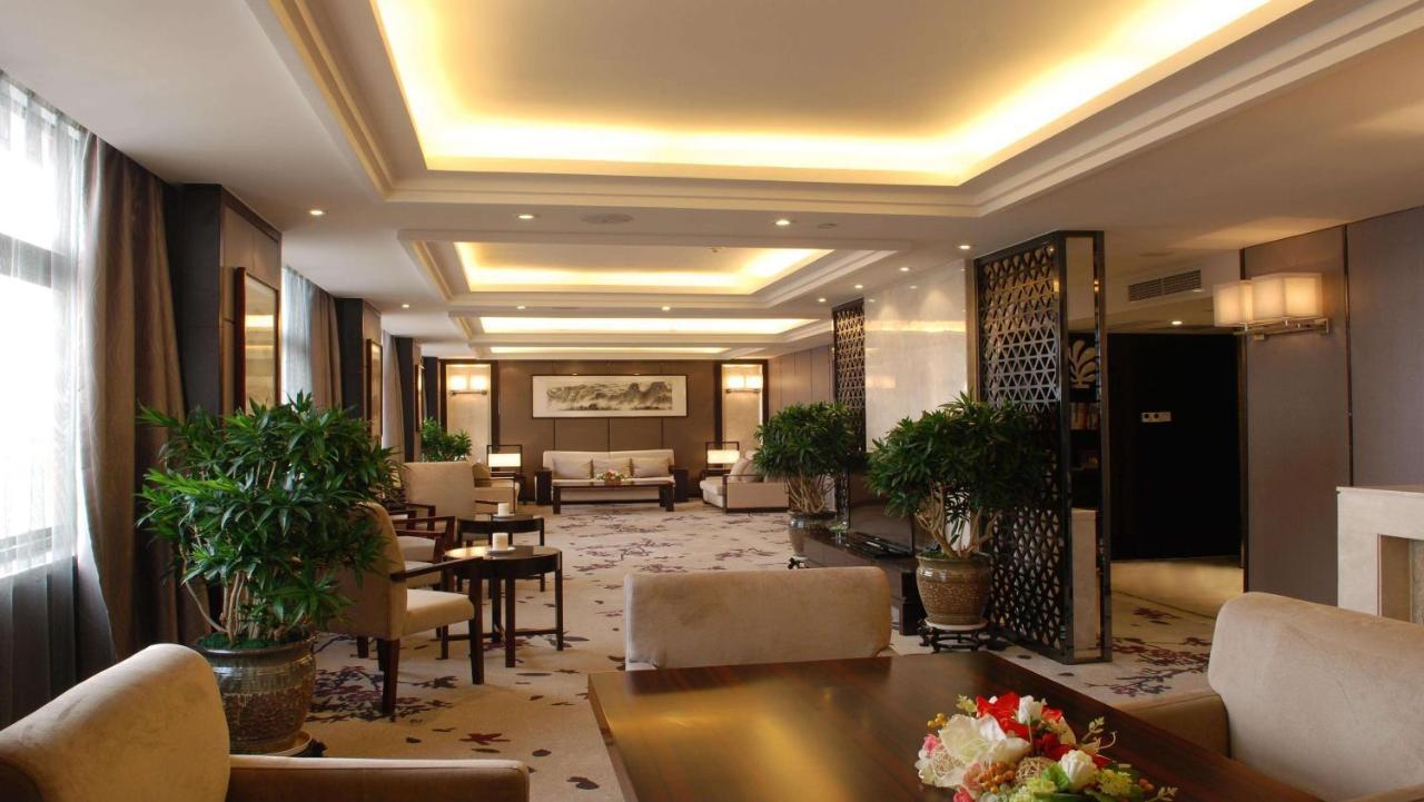 Wuxi Grand Hotel Екстер'єр фото